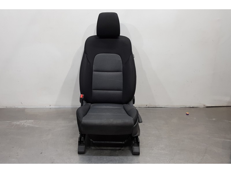 Recambio de asiento delantero izquierdo para hyundai tucson klass 2wd referencia OEM IAM 88100D7012NNH  