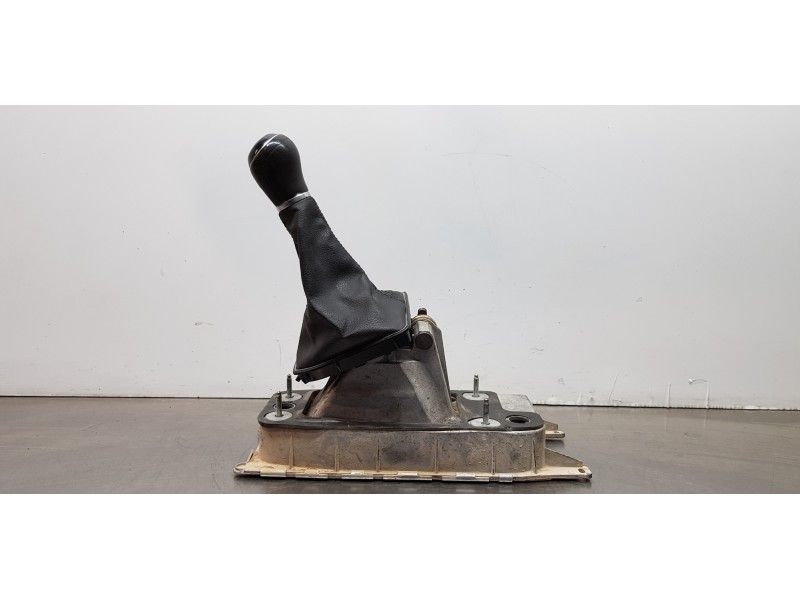 Recambio de palanca cambio para volkswagen caddy furgón/kombi furgón 4motion bmt referencia OEM IAM 1K0711061B   Recambio de palanca cambio para volkswagen caddy furgón/kombi furgón 4motion bmt referencia OEM IAM 1K0711061B