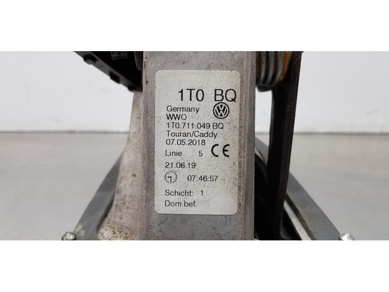 Recambio de palanca cambio para volkswagen caddy furgón/kombi furgón 4motion bmt referencia OEM IAM 1K0711061B   Recambio de palanca cambio para volkswagen caddy furgón/kombi furgón 4motion bmt referencia OEM IAM 1K0711061B