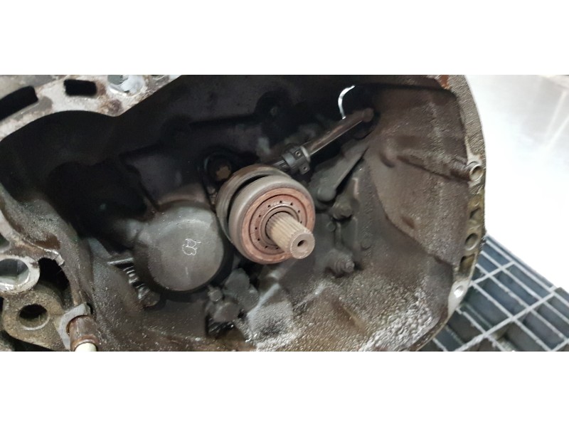 Recambio de caja cambios para renault scenic ii pack authentique referencia OEM IAM 7701723235 JR5104 8200553271 Recambio de caja cambios para renault scenic ii pack authentique referencia OEM IAM 7701723235 JR5104 8200553271