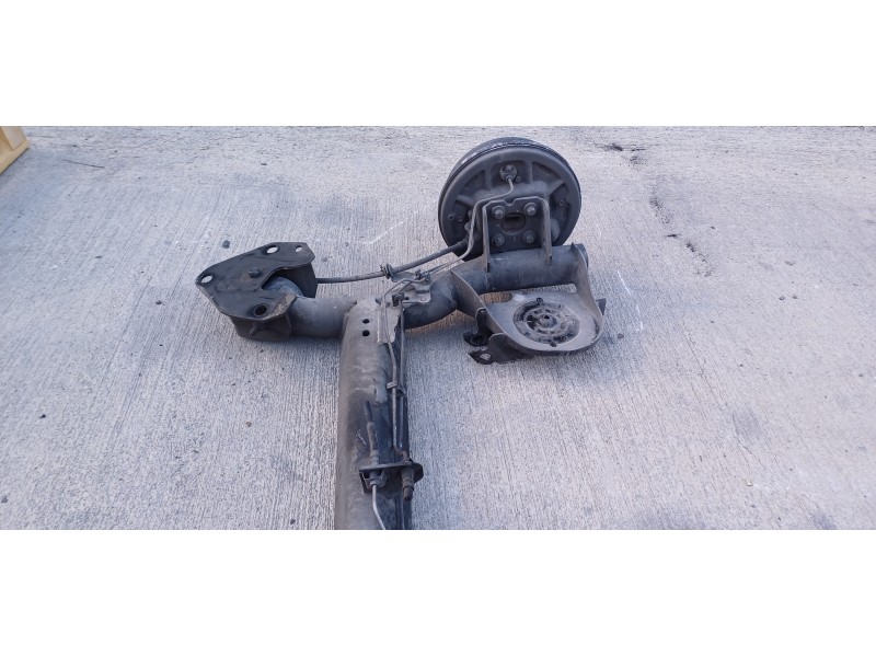 Recambio de puente trasero para dacia lodgy comfort referencia OEM IAM 555117070R  