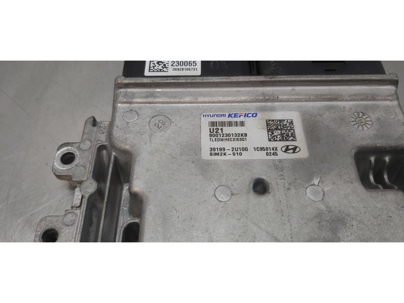 Recambio de centralita motor uce para hyundai tucson klass 2wd referencia OEM IAM 391992U100  