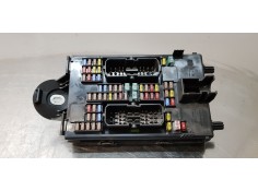 Recambio de caja reles / fusibles para volvo xc60 r design awd referencia OEM IAM 31682732  