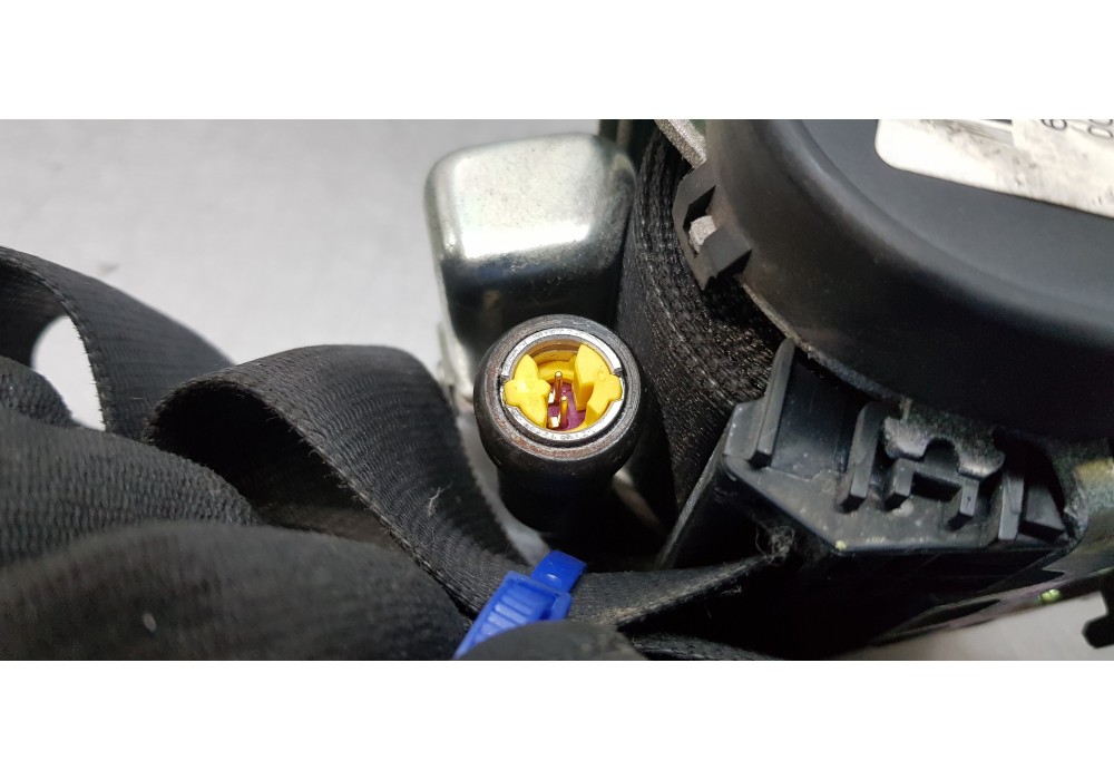 Recambio de cinturon seguridad delantero izquierdo para mercedes clase b (w245) 200 cdi (245.208) referencia OEM IAM A1698603385 Recambio de cinturon seguridad delantero izquierdo para mercedes clase b (w245) 200 cdi (245.208) referencia OEM IAM A1698603385