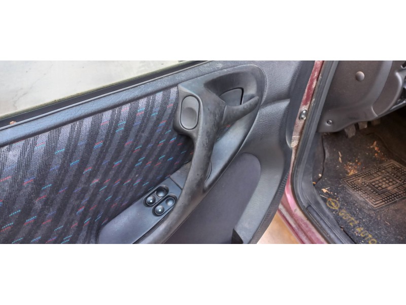 opel astra f berlina del año 1995