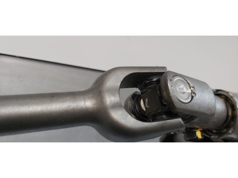 Recambio de columna direccion para hyundai tucson klass 2wd referencia OEM IAM 56310A9000  