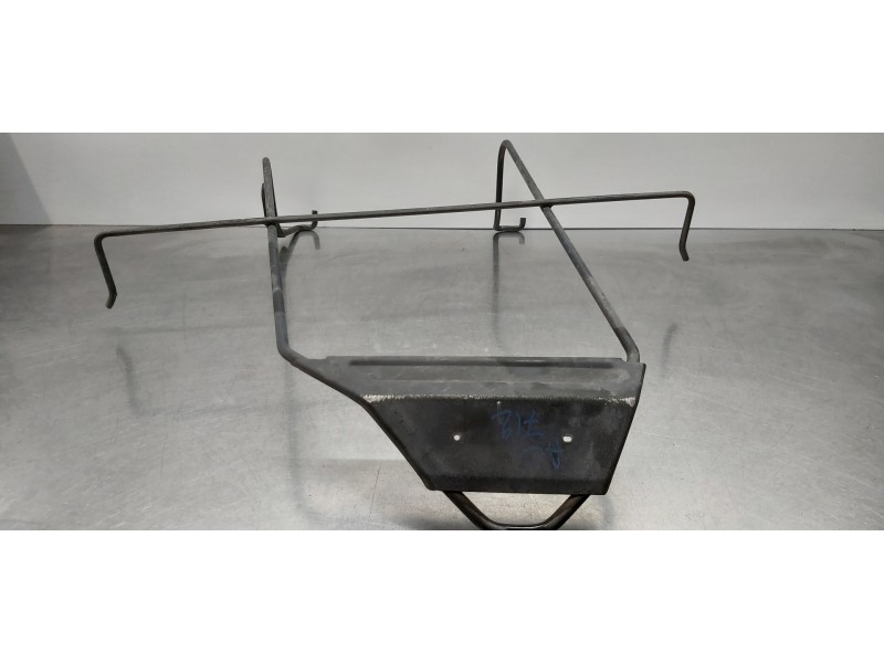 Recambio de soporte rueda repuesto para peugeot expert furgón pro standard referencia OEM IAM 9812022080   Recambio de soporte rueda repuesto para peugeot expert furgón pro standard referencia OEM IAM 9812022080