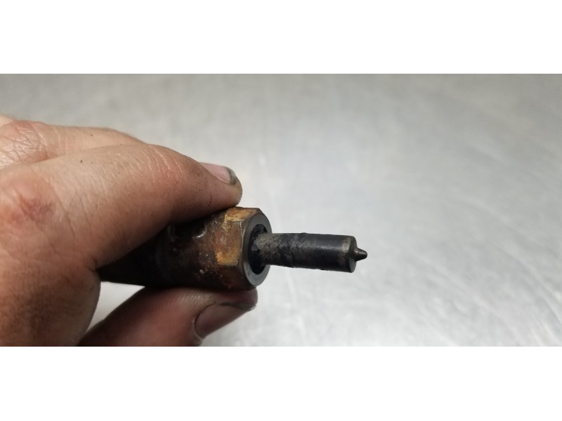 Recambio de inyector para ford tourneo connect titanium referencia OEM IAM CV6Q9F593AA 0445110489  Recambio de inyector para ford tourneo connect titanium referencia OEM IAM CV6Q9F593AA 0445110489