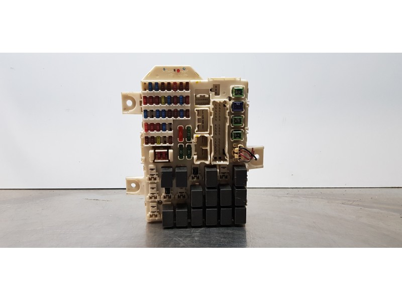 Recambio de caja reles / fusibles para smart forfour cdi (50kw) referencia OEM IAM MN902450   Recambio de caja reles / fusibles para smart forfour cdi (50kw) referencia OEM IAM MN902450