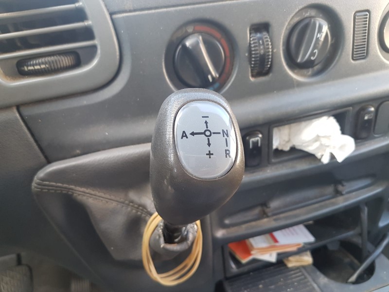 mercedes sprinter 02.00  caja cerrada del año 2005