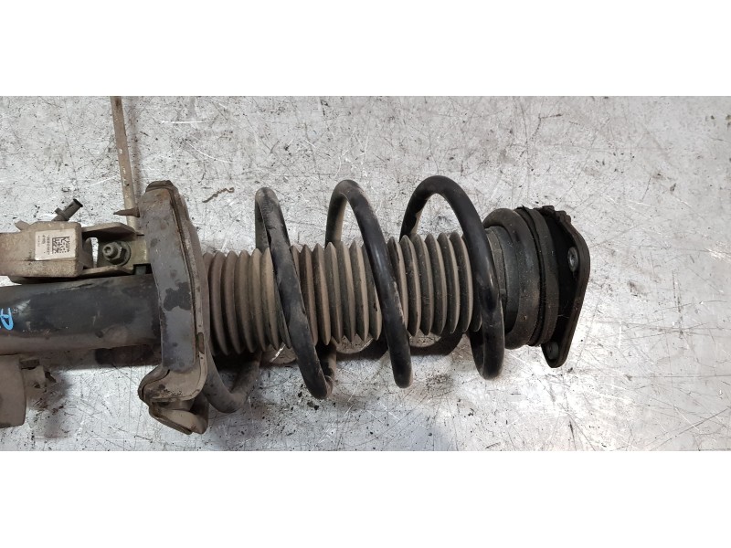 Recambio de amortiguador delantero derecho para ford c-max titanium referencia OEM IAM AV6118045AAE  