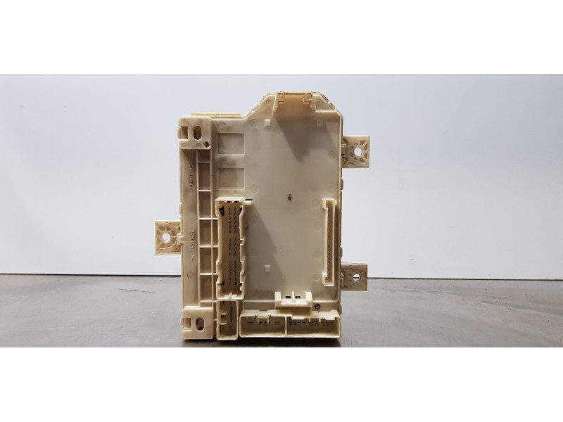 Recambio de caja reles / fusibles para smart forfour cdi (50kw) referencia OEM IAM MN902450   Recambio de caja reles / fusibles para smart forfour cdi (50kw) referencia OEM IAM MN902450