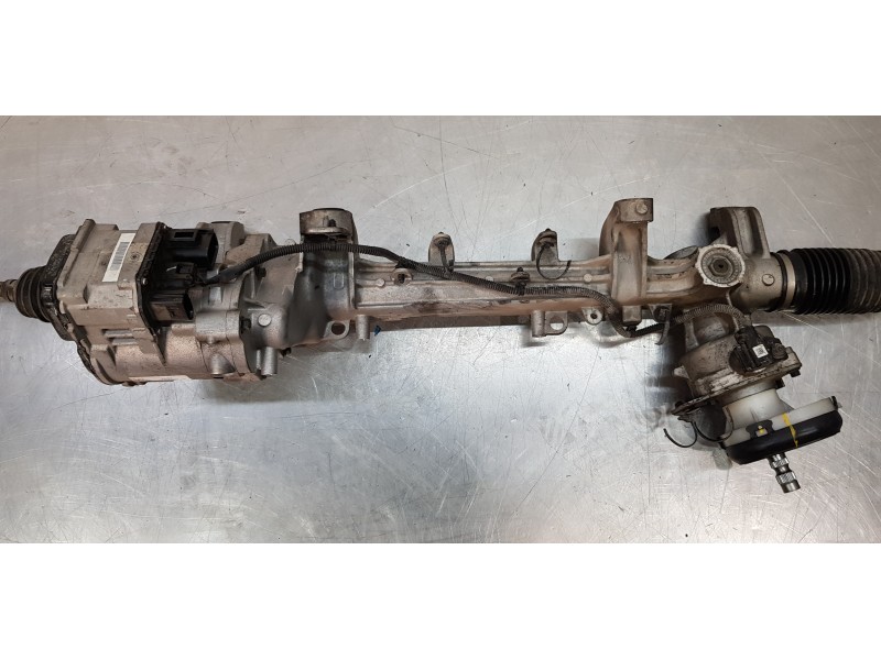 Recambio de cremallera direccion para hyundai tucson klass 2wd referencia OEM IAM 57700D7500  