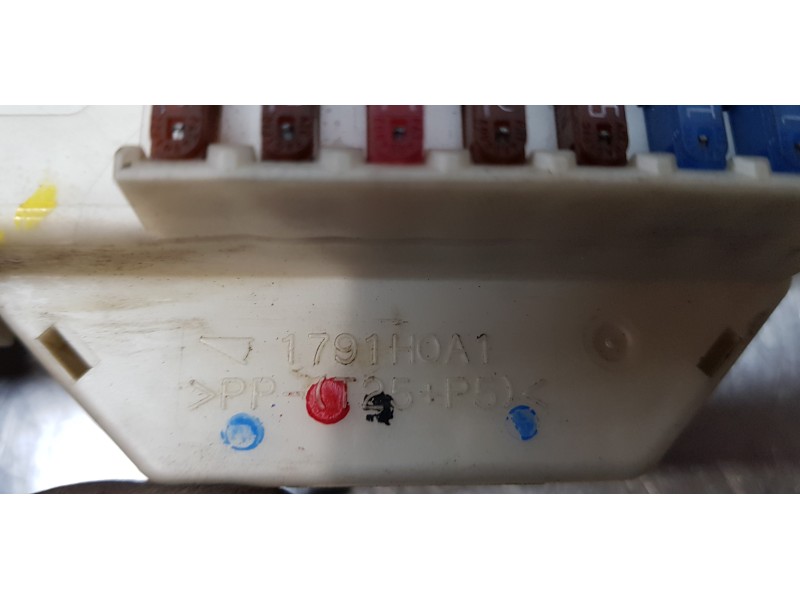 Recambio de caja reles / fusibles para smart forfour cdi (50kw) referencia OEM IAM MN902450   Recambio de caja reles / fusibles para smart forfour cdi (50kw) referencia OEM IAM MN902450