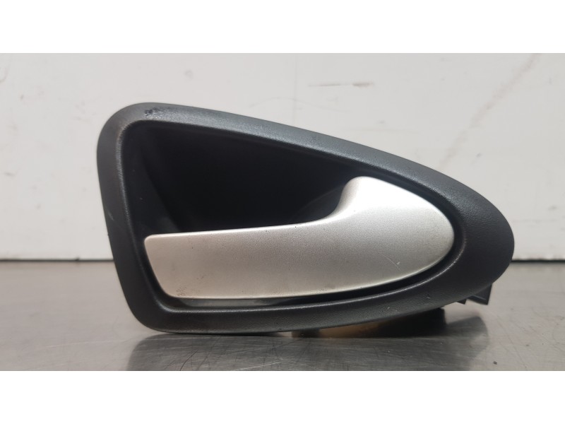 Recambio de maneta interior trasera derecha para seat ibiza st (6j8) style referencia OEM IAM 6J4839114A   Recambio de maneta interior trasera derecha para seat ibiza st (6j8) style referencia OEM IAM 6J4839114A