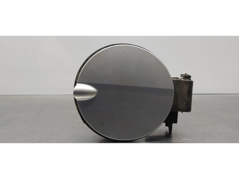 Recambio de tapa exterior combustible para ford focus lim. (cb4) titanium referencia OEM IAM 8M51A27936BA   Recambio de tapa exterior combustible para ford focus lim. (cb4) titanium referencia OEM IAM 8M51A27936BA