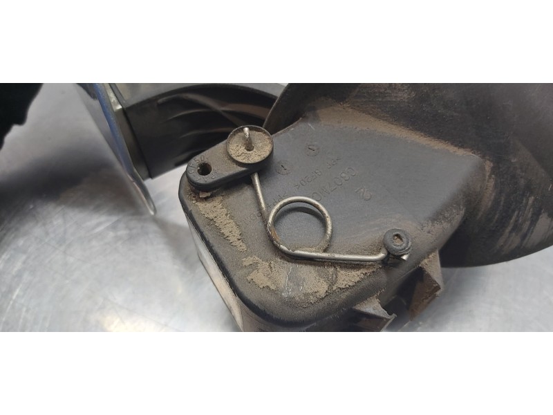 Recambio de tapa exterior combustible para ford focus lim. (cb4) titanium referencia OEM IAM 8M51A27936BA   Recambio de tapa exterior combustible para ford focus lim. (cb4) titanium referencia OEM IAM 8M51A27936BA