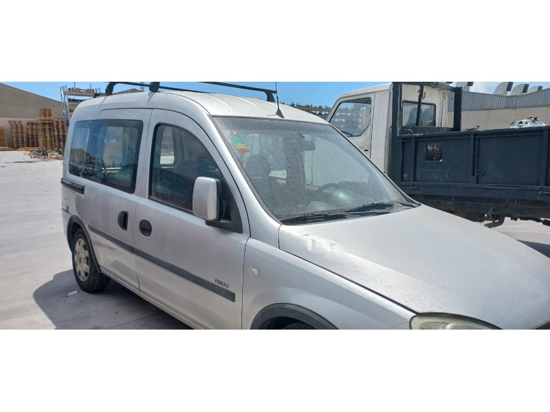 opel combo (corsa c) del año 2004