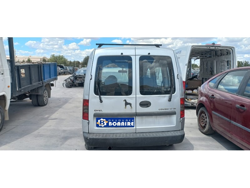 opel combo (corsa c) del año 2004