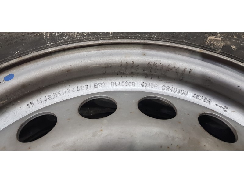 Recambio de neumatico repuesto para dacia lodgy ambiance referencia OEM IAM 403004319R   Recambio de neumatico repuesto para dacia lodgy ambiance referencia OEM IAM 403004319R