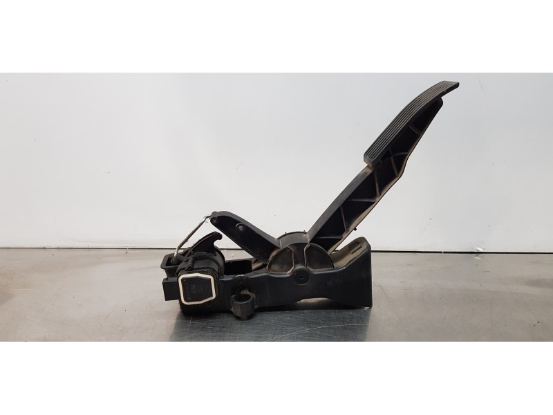 Recambio de pedal acelerador para mercedes clase b (w245) 200 cdi (245.208) referencia OEM IAM A1693000304   Recambio de pedal acelerador para mercedes clase b (w245) 200 cdi (245.208) referencia OEM IAM A1693000304