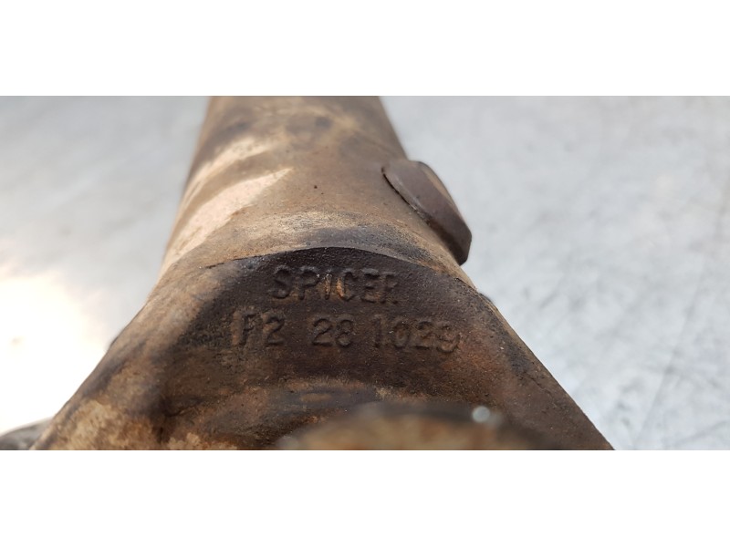 Recambio de transmision central para jeep cherokee (j) 2.5 td referencia OEM IAM 52099422  