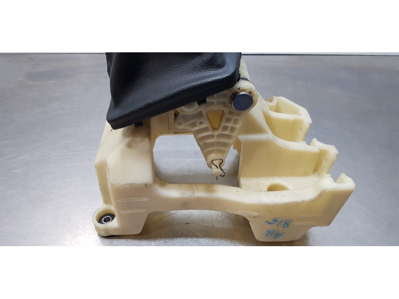 Recambio de palanca cambio para kia carens ( ) concept referencia OEM IAM 43700A4010  