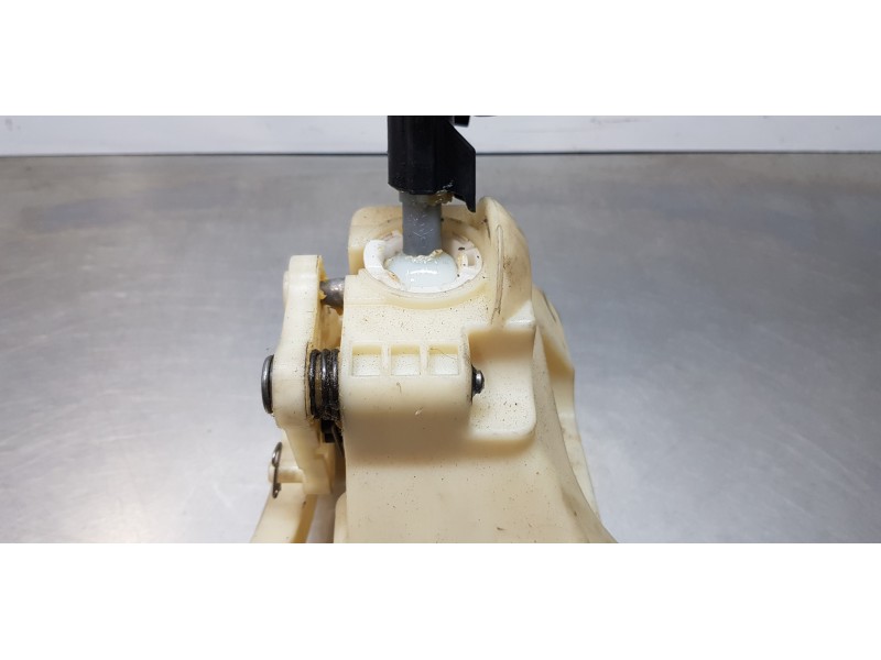 Recambio de palanca cambio para kia carens ( ) concept referencia OEM IAM 43700A4010  