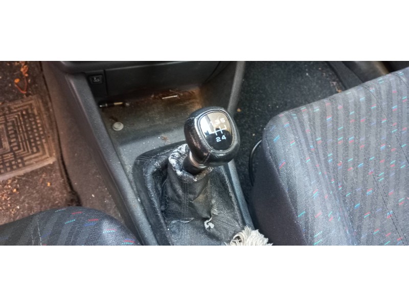 opel astra f berlina del año 1995