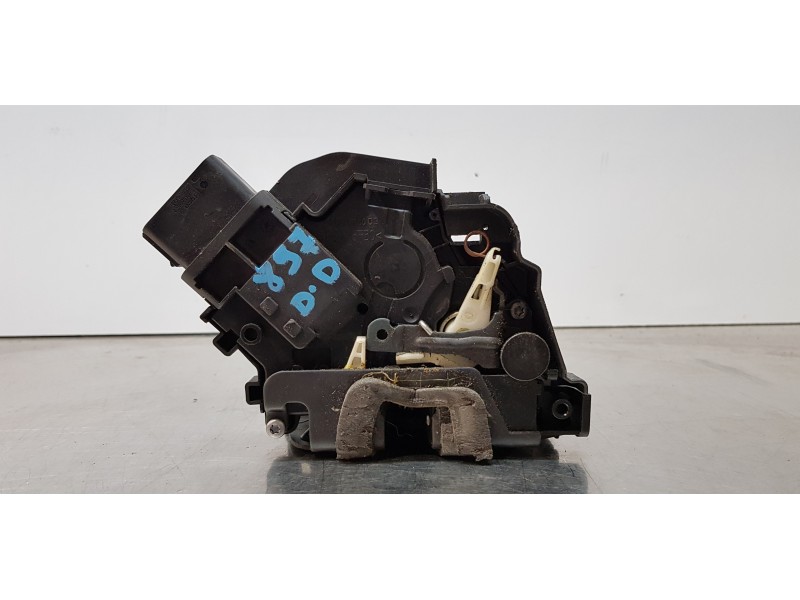 Recambio de cerradura puerta delantera derecha para ford galaxy (ca1) limited edition referencia OEM IAM 6M2AR21812AA   Recambio de cerradura puerta delantera derecha para ford galaxy (ca1) limited edition referencia OEM IAM 6M2AR21812AA