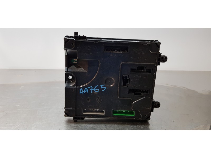 Recambio de modulo electronico para renault laguna iii privilege referencia OEM IAM 284B11401R   Recambio de modulo electronico para renault laguna iii privilege referencia OEM IAM 284B11401R