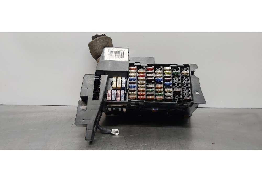 Recambio de caja reles / fusibles para mercedes clase a (w169) a 200 cdi a-edition referencia OEM IAM 1695451740  