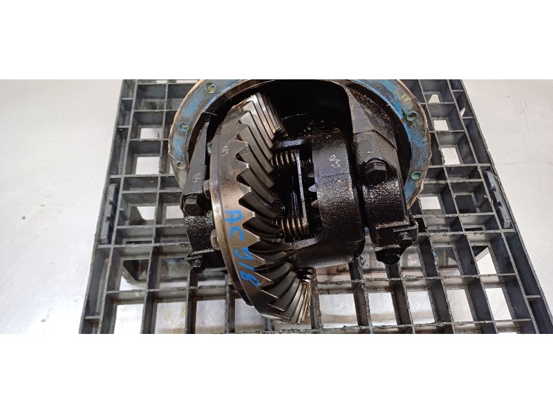 Recambio de diferencial trasero para hyundai terracan (hp) 2.9 crdi gl referencia OEM IAM 53000H1180 53000H1181 