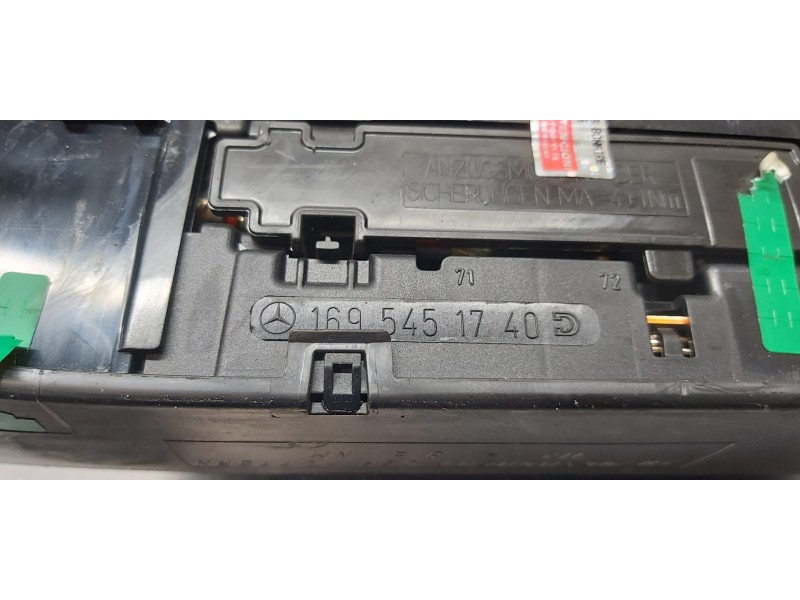 Recambio de caja reles / fusibles para mercedes clase a (w169) a 200 cdi a-edition referencia OEM IAM 1695451740   Recambio de caja reles / fusibles para mercedes clase a (w169) a 200 cdi a-edition referencia OEM IAM 1695451740