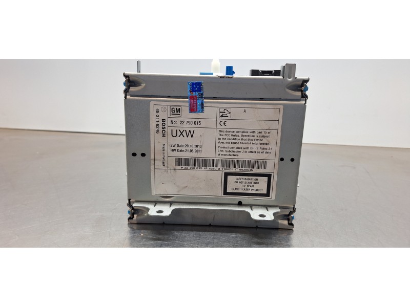 Recambio de sistema navegacion gps para opel meriva b selective referencia OEM IAM 22790015  