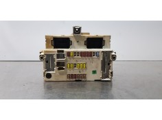 Recambio de caja reles / fusibles para fiat 500l wagon (351) lounge referencia OEM IAM 52089836