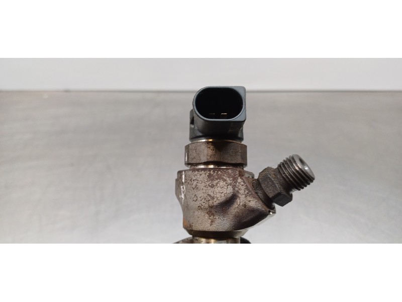 Recambio de inyector para volkswagen caddy furgón/kombi kombi referencia OEM IAM 04L130277AC 0445110469 