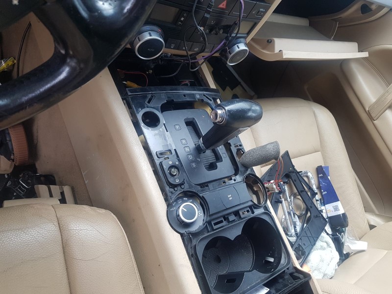 volkswagen touareg (7l6) del año 2018