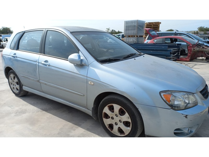 kia cerato del año 2005