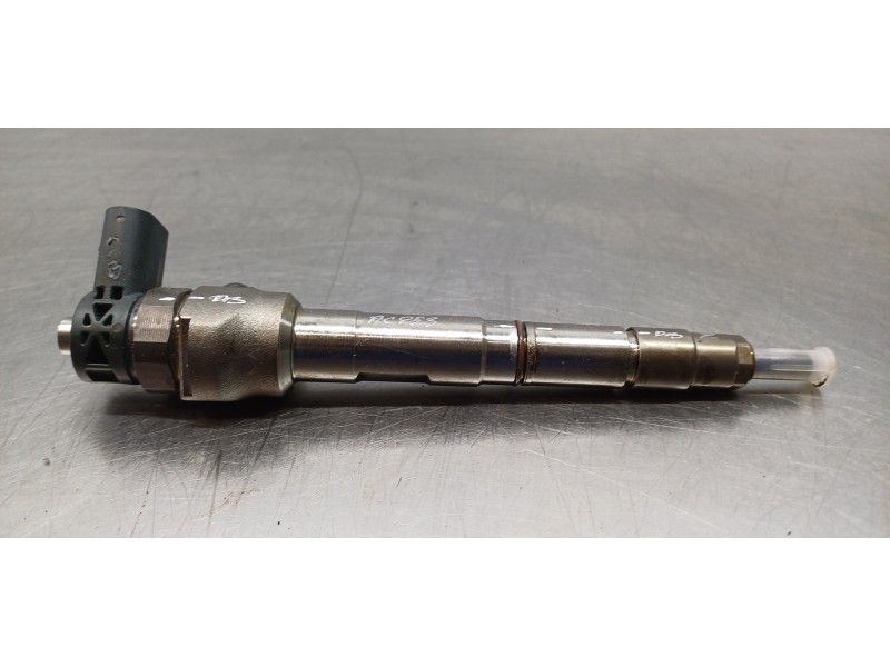 Recambio de inyector para volkswagen caddy furgón/kombi kombi referencia OEM IAM 04L130277AC 0445110469 