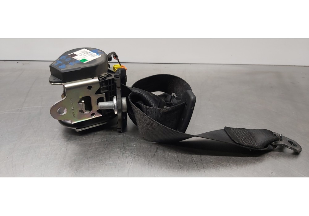 Recambio de cinturon seguridad trasero derecho para mercedes clase a (w169) a 200 cdi a-edition referencia OEM IAM A1698605885  