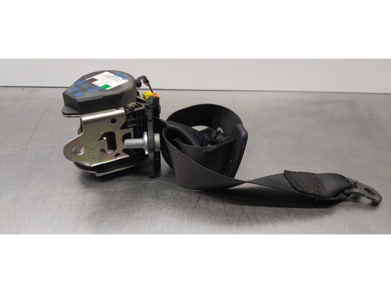 Recambio de cinturon seguridad trasero derecho para mercedes clase a (w169) a 200 cdi a-edition referencia OEM IAM A1698605885  