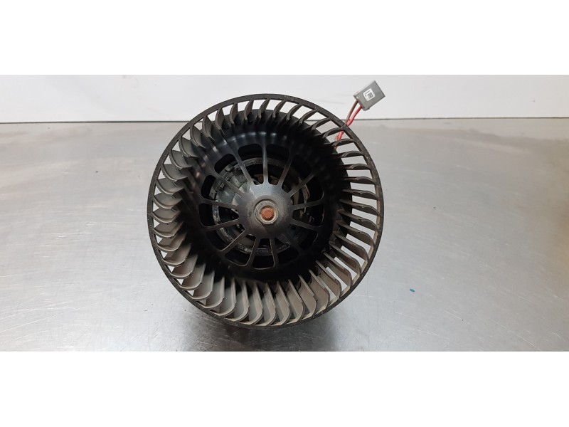 Recambio de motor calefaccion para ford c-max titanium referencia OEM IAM AV6N18456AB  