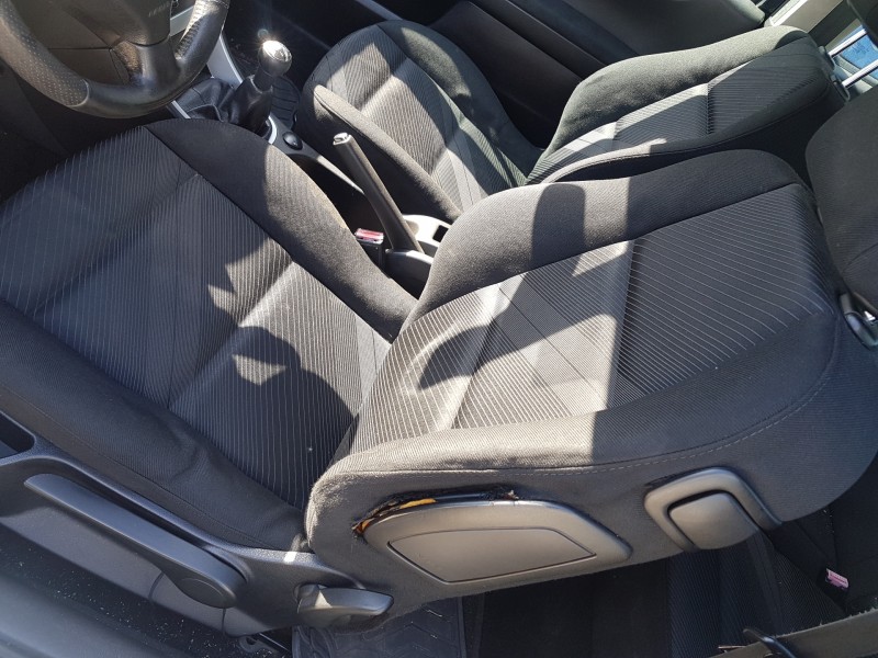 peugeot 307 berlina (s2) del año 2008