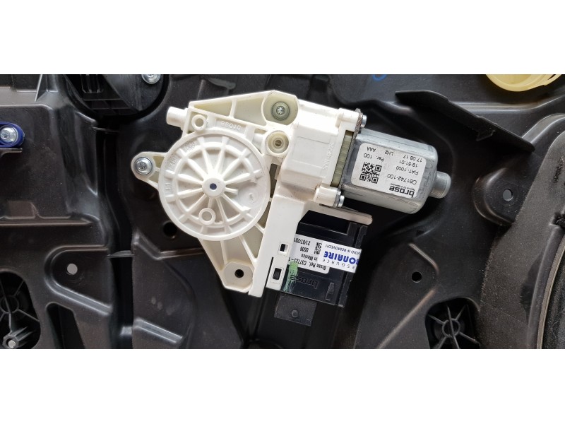 Recambio de elevalunas delantero izquierdo para jeep compass ii longitude 4x4 referencia OEM IAM 68292083AA 68242679AA C61742100