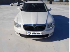 skoda superb combi (3t5) del año 2009