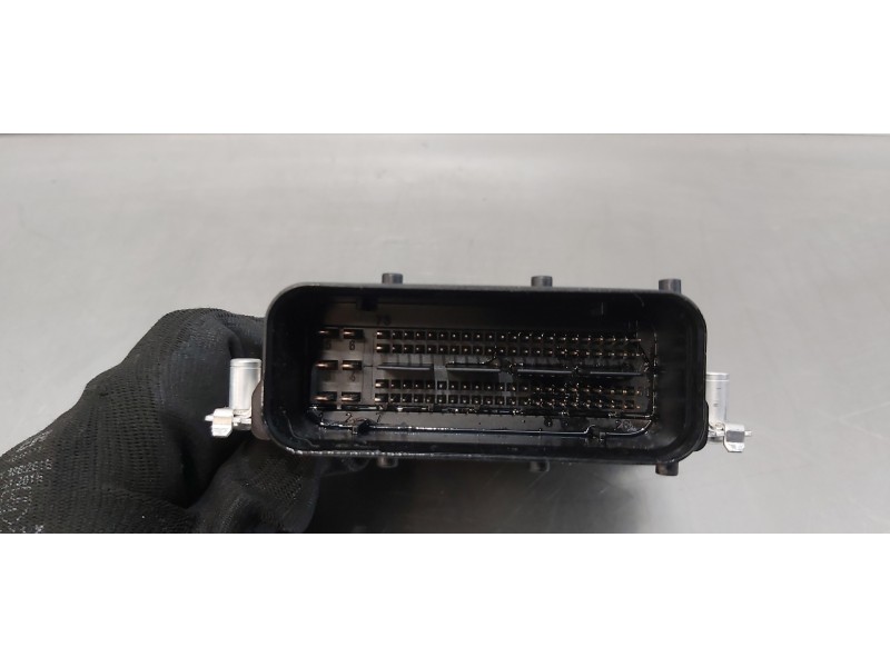Recambio de modulo electronico para hyundai tucson klass 2wd referencia OEM IAM 296102U150  