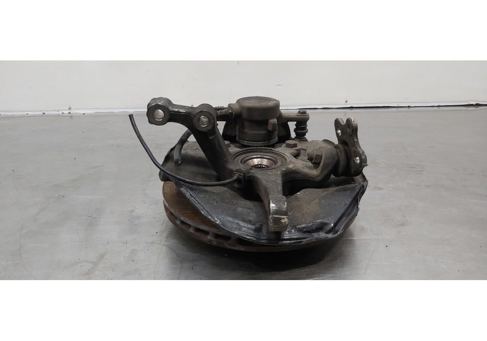 Recambio de mangueta delantera derecha para mercedes clase a (w169) a 200 cdi a-edition referencia OEM IAM A1693300820 A16933701