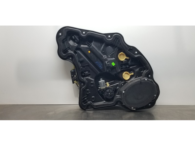 Recambio de elevalunas trasero derecho para jeep compass ii longitude 4x4 referencia OEM IAM 68292132AA 68242305AA 68292086AA