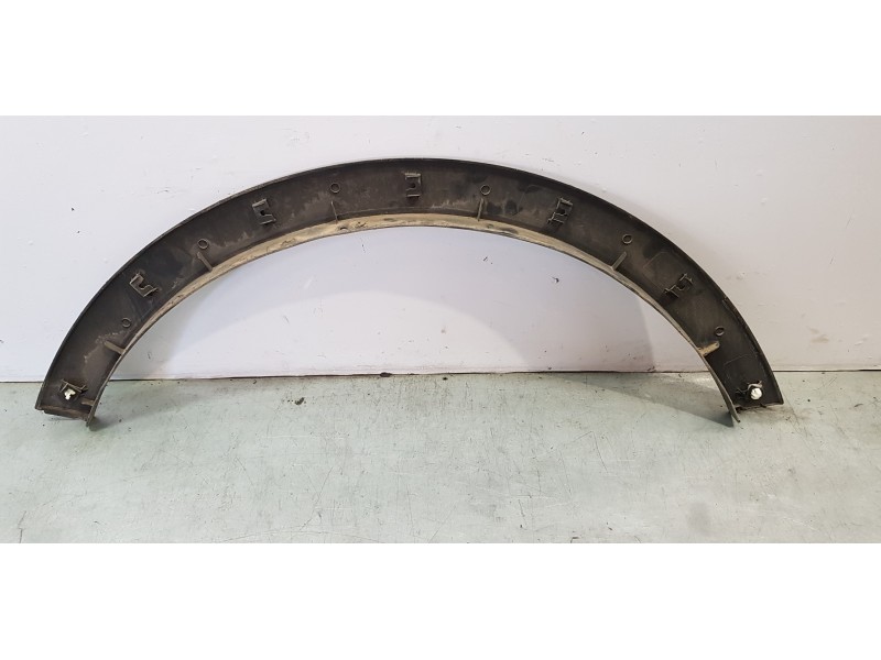 Recambio de aletin trasero izquierdo para ssangyong korando crystal 4x2 referencia OEM IAM 7953034000  